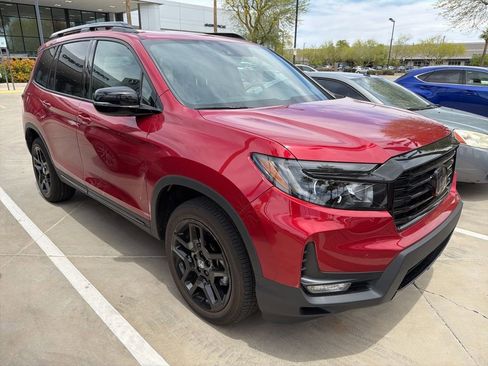 Used 2025 Honda Passport Black Edition image 2