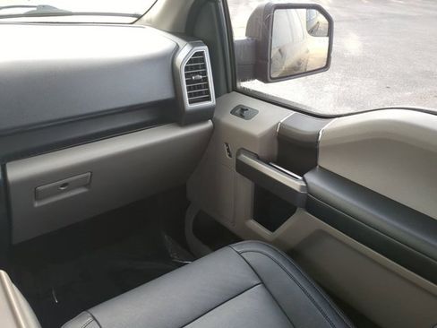 Used 2019 Ford F150 XLT image 16