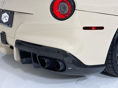 Used 2014 Ferrari F12 Berlinetta image 39
