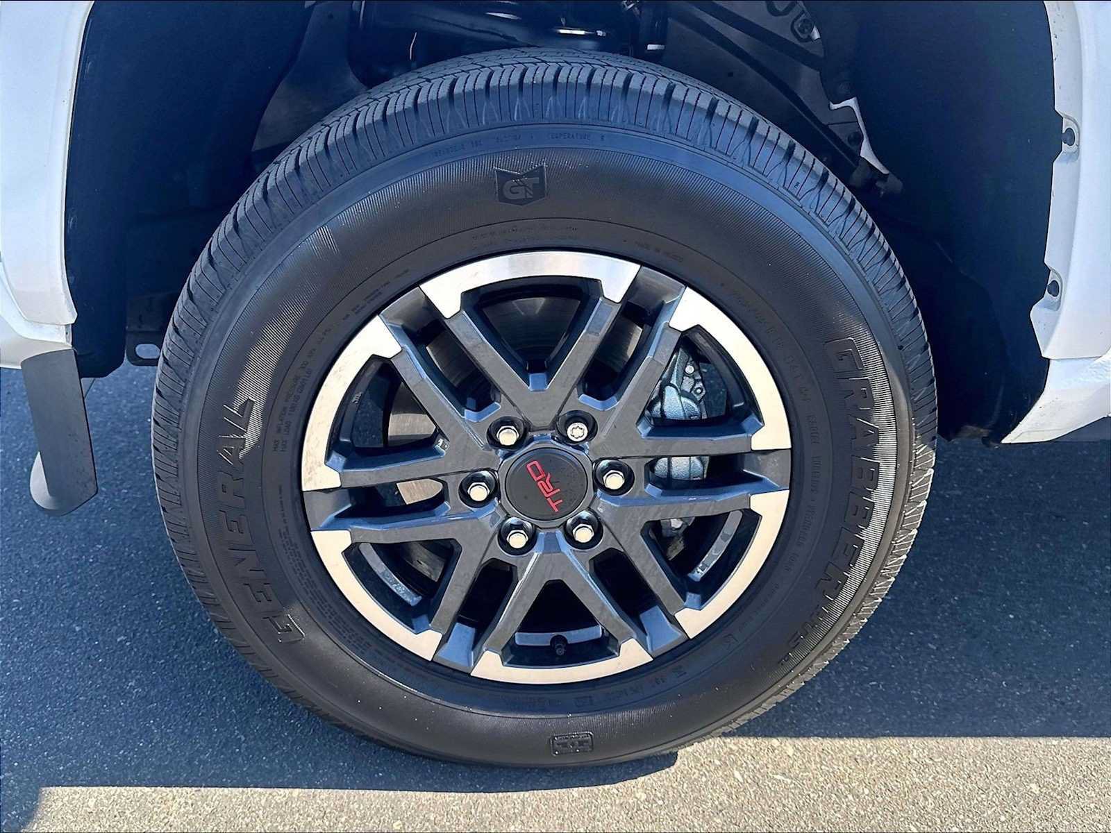 Used 2024 Toyota Tacoma TRD Sport w/ TRD Sport Upgrade Package AWD/4WD image 10