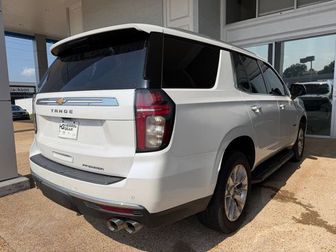 Used 2021 Chevrolet Tahoe Premier w/ Premium Package RWD image 5