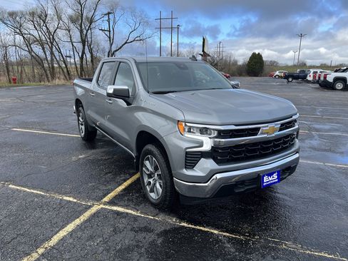 Used 2026 Chevrolet Silverado 1500 LT image 8