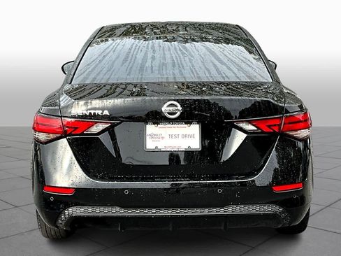 Used 2023 Nissan Sentra S image 4