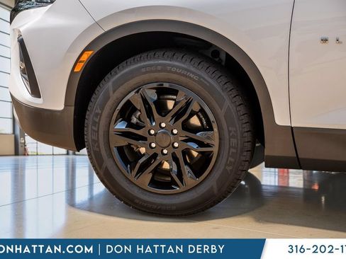 Used 2021 Chevrolet Blazer LT FWD image 41