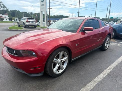 Used 2010 Ford Mustang GT Premium RWD image 1