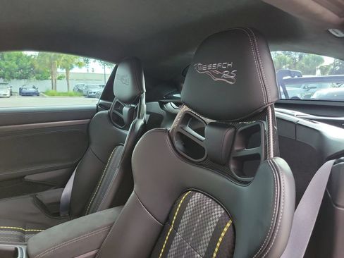 Certified 2024 Porsche 718 Cayman GT4 RS RWD image 5