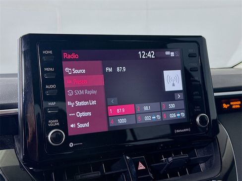 Used 2022 Toyota Corolla LE image 28