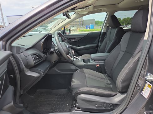 Used 2025 Subaru Outback Premium w/ Popular Package #1 AWD/4WD image 10