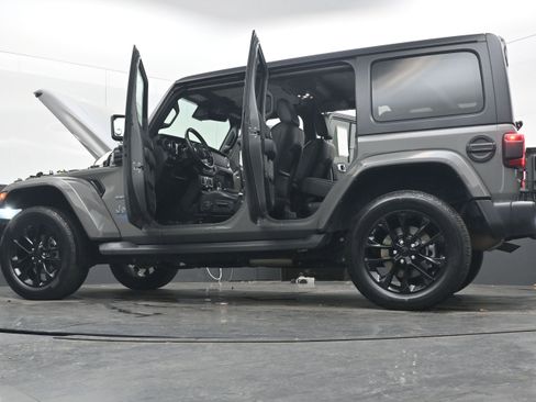 Used 2021 Jeep Wrangler Unlimited Sahara w/ Cold Weather Group image 41
