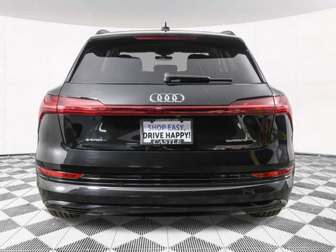 Used 2021 Audi e-tron Premium w/ Convenience Plus Package image 20