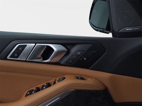 New 2026 BMW X5 xDrive40i w/ M Sport Package image 27