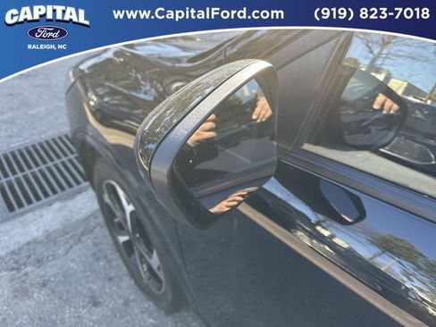 Used 2024 Ford Escape ST-Line Select w/ Tech Pack #2 image 12