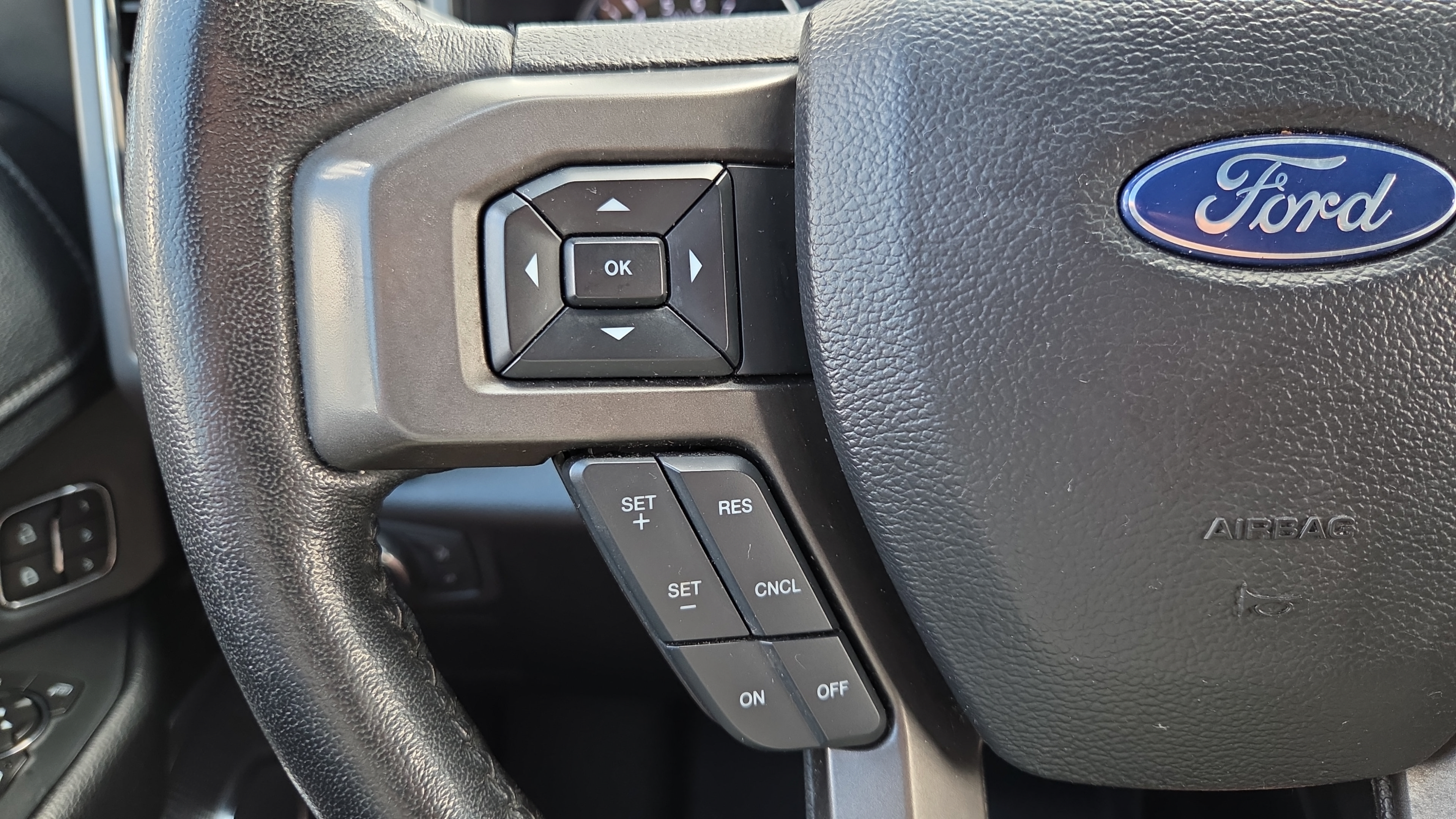 Used 2021 Ford Expedition Max XLT RWD image 30