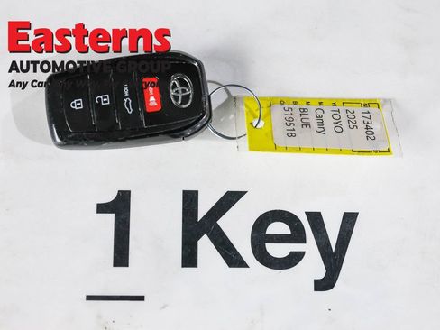 Used 2025 Toyota Camry SE FWD image 24