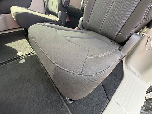 Used 2023 Chrysler Voyager LX FWD image 20