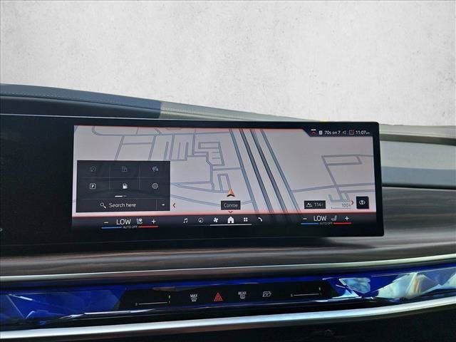 Used 2024 BMW 760i xDrive AWD/4WD image 13