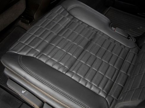 Used 2023 Cadillac Escalade V image 37