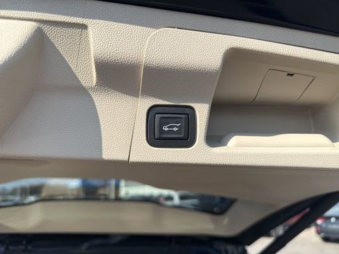 Used 2019 GMC Acadia Denali w/ LPO, Floor Liner Package image 33