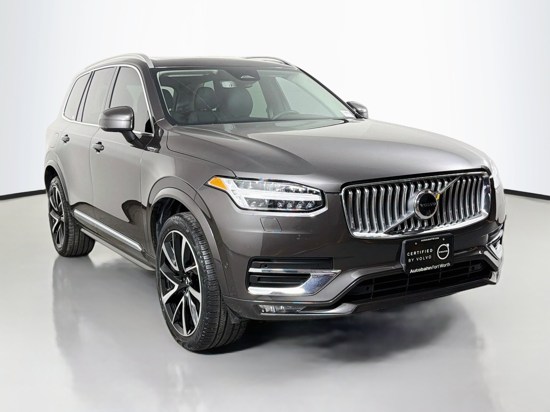 Used 2023 Volvo XC90 B6 Plus w/ Protection Package Premier AWD/4WD image 3