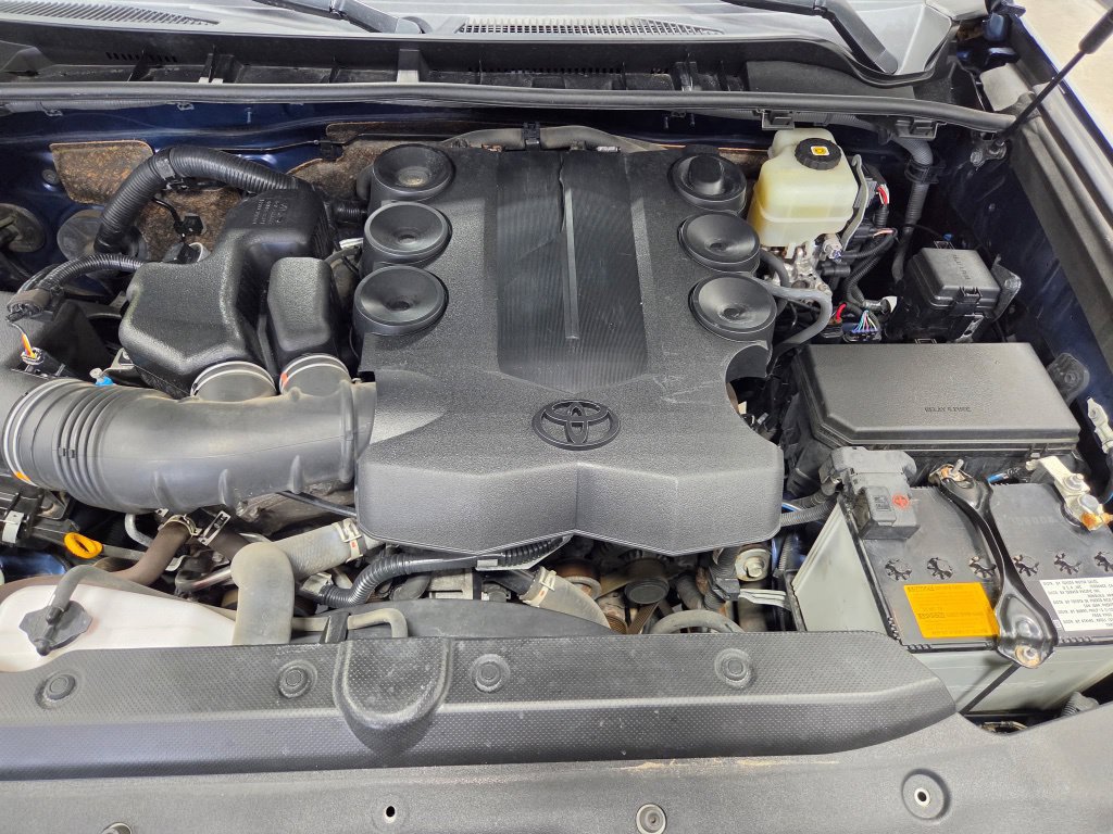 Used 2021 Toyota 4Runner SR5 AWD/4WD image 53