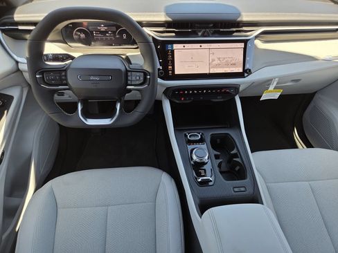 New 2026 Jeep Cherokee Laredo AWD/4WD image 19
