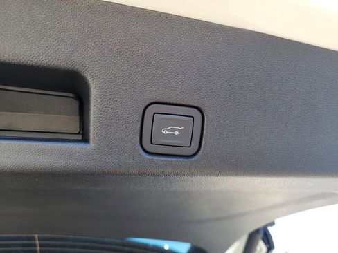 New 2026 Buick Enclave Preferred w/ Power Package image 9