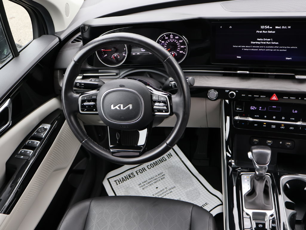 Certified 2023 Kia Carnival EX FWD image 11