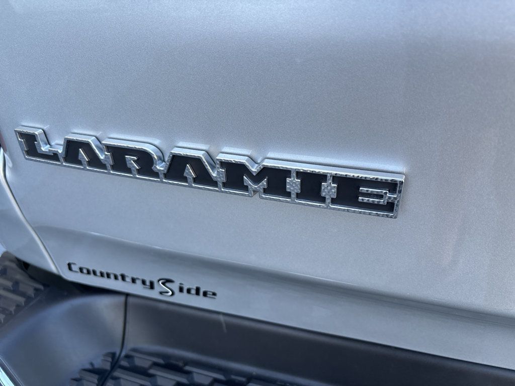 Used 2026 RAM 1500 Laramie AWD/4WD image 5