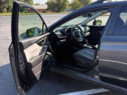 Used 2019 Subaru Crosstrek 2.0i Premium AWD/4WD image 9