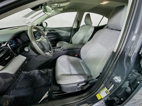 Used 2025 Toyota Camry LE FWD image 12