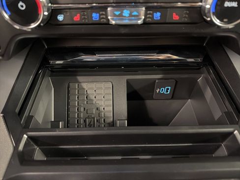 New 2026 Ford F250 Lariat w/ Black Appearance Package AWD/4WD image 15