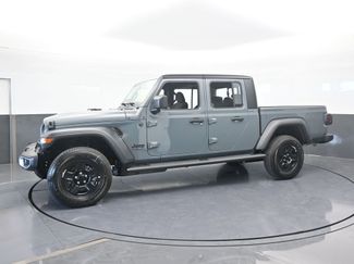 New 2026 Jeep Gladiator Sport video 2
