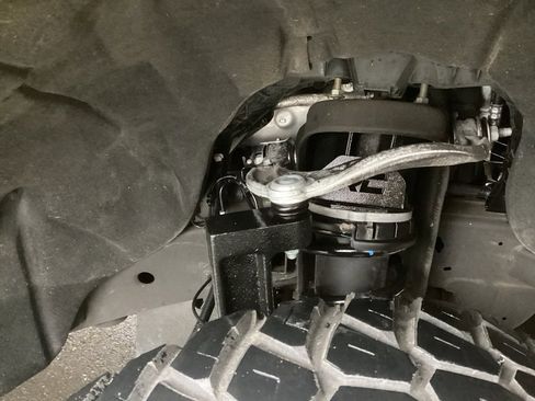 Used 2023 Chevrolet Silverado 1500 LT image 8