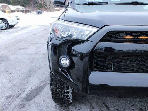 Used 2019 Toyota 4Runner SR5 image 41