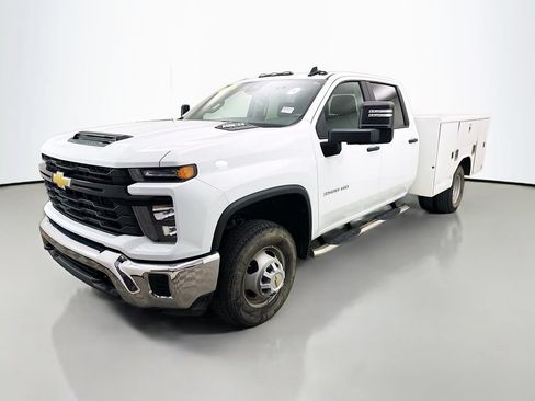 Used 2024 Chevrolet Silverado 3500 W/T w/ WT Convenience Package AWD/4WD image 3