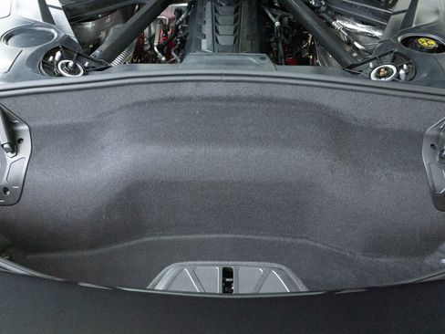 Used 2022 Chevrolet Corvette Stingray Premium Cpe w/ Z51 Performance Package RWD image 31