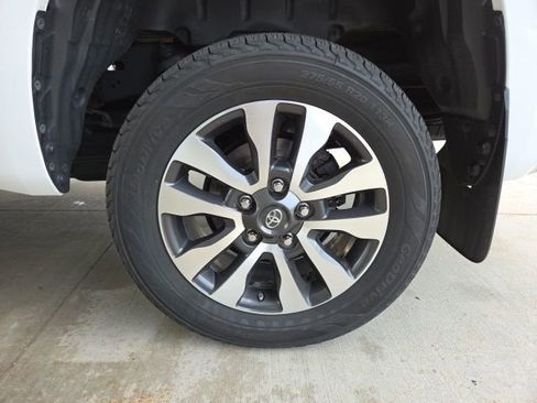 Used 2019 Toyota Tundra Limited w/ Limited Premium Package AWD/4WD image 72