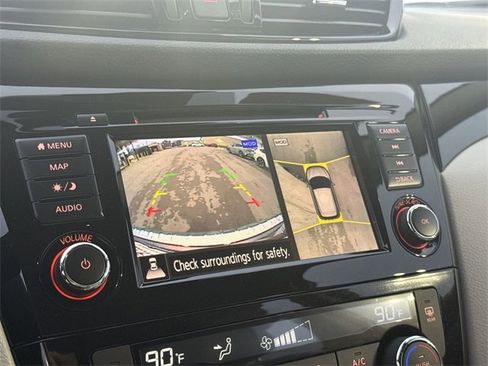 Certified 2022 Nissan Rogue Sport SL w/ Premium Package image 17