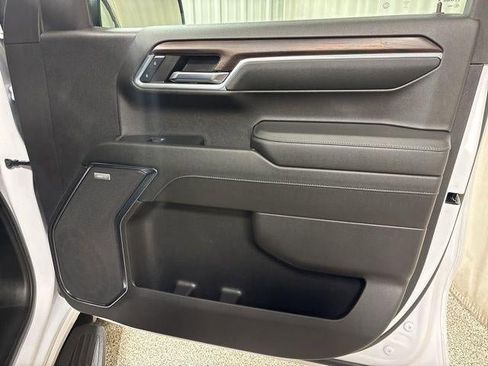 Used 2024 GMC Sierra 1500 SLT AWD/4WD image 24