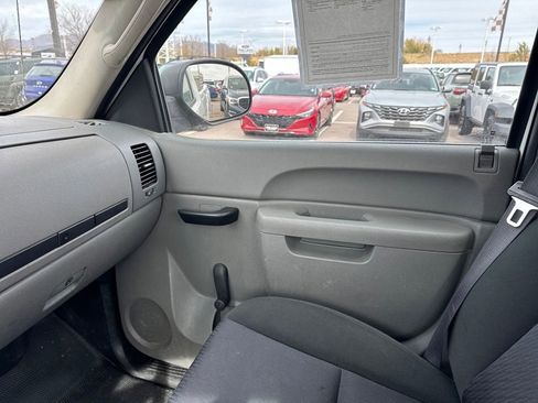 Used 2013 Chevrolet Silverado 1500 W/T image 36