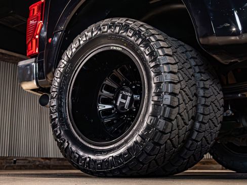 Used 2021 Ford F350 Lariat w/ Lariat Ultimate Package image 12