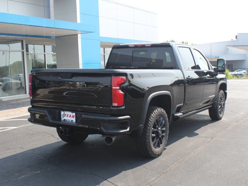 New 2026 Chevrolet Silverado 2500 High Country w/ Midnight Edition AWD/4WD image 4