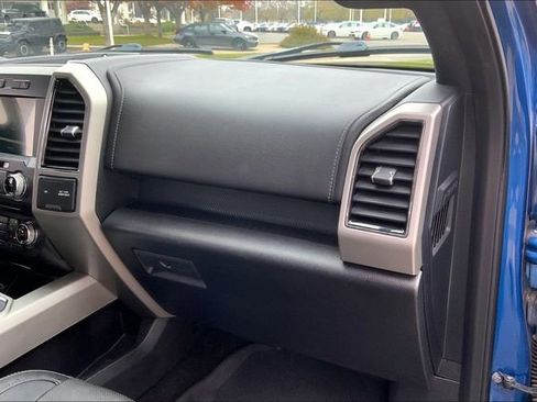 Used 2018 Ford F150 Lariat w/ Equipment Group 502A Luxury image 15