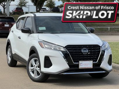 New 2025 Nissan Kicks S
