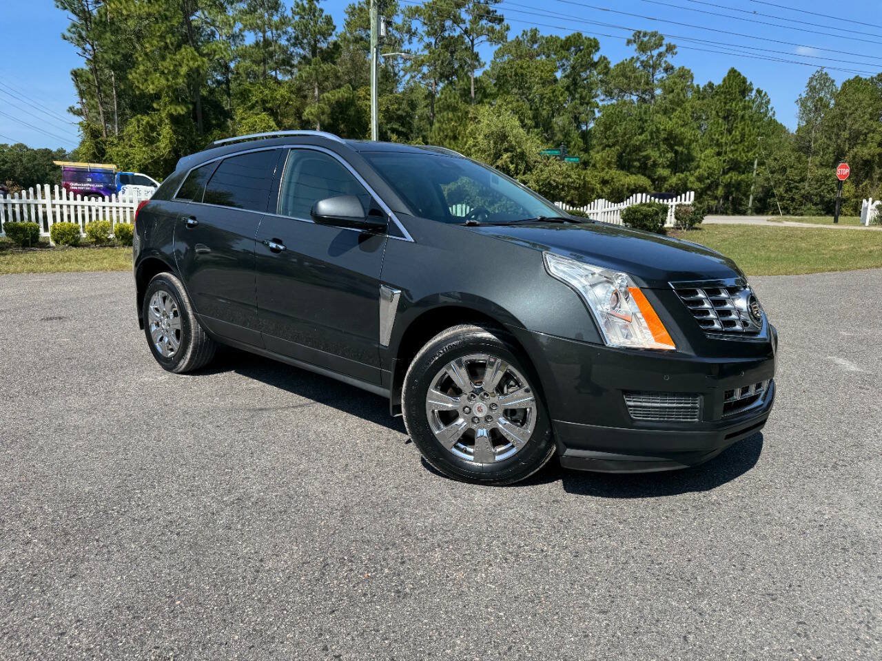 Used 2014 Cadillac SRX Luxury w/ Driver Awareness Package FWD image 8