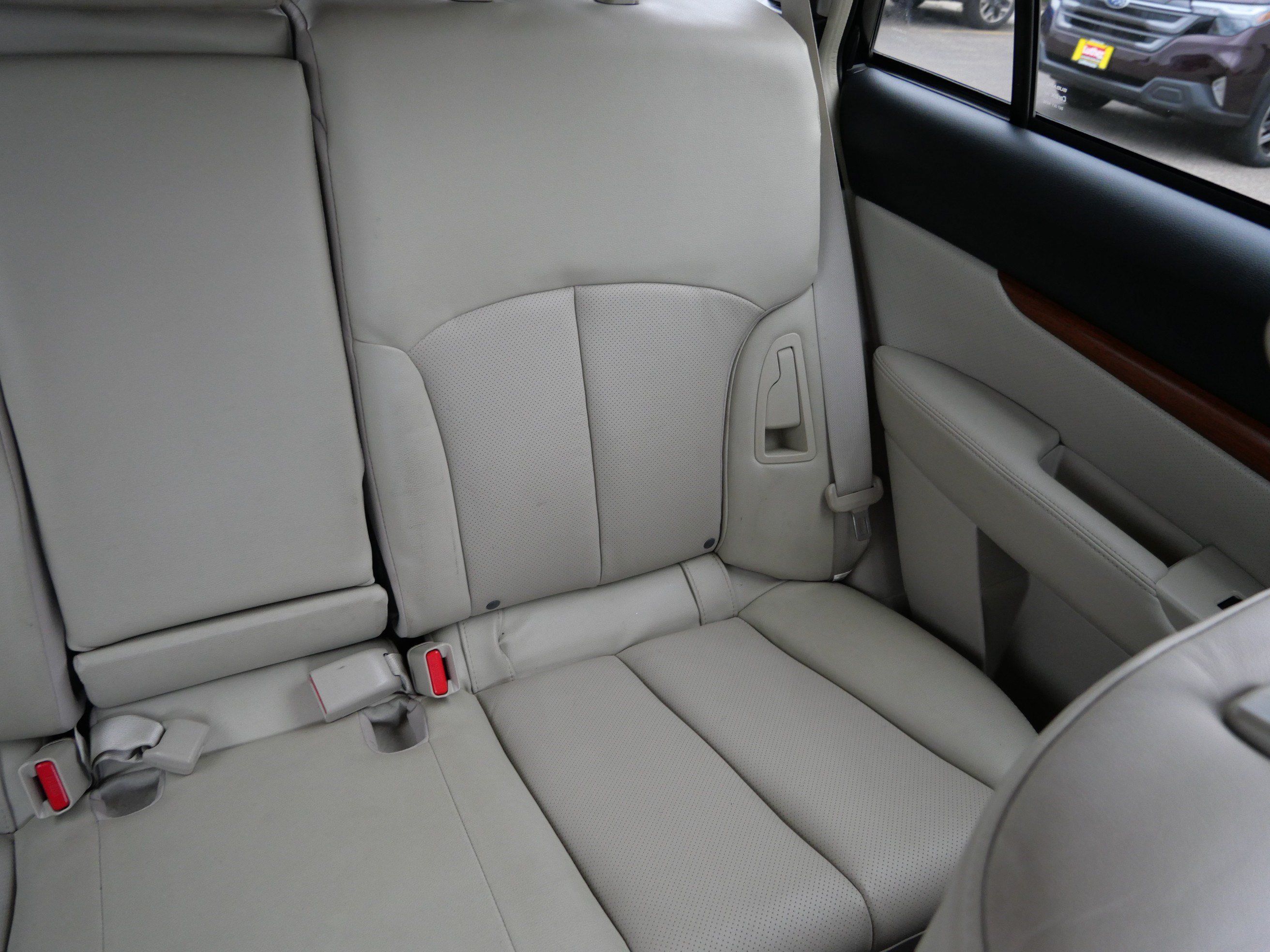 Used 2014 Subaru Outback 2.5i Limited w/ Moonroof Package AWD/4WD image 14