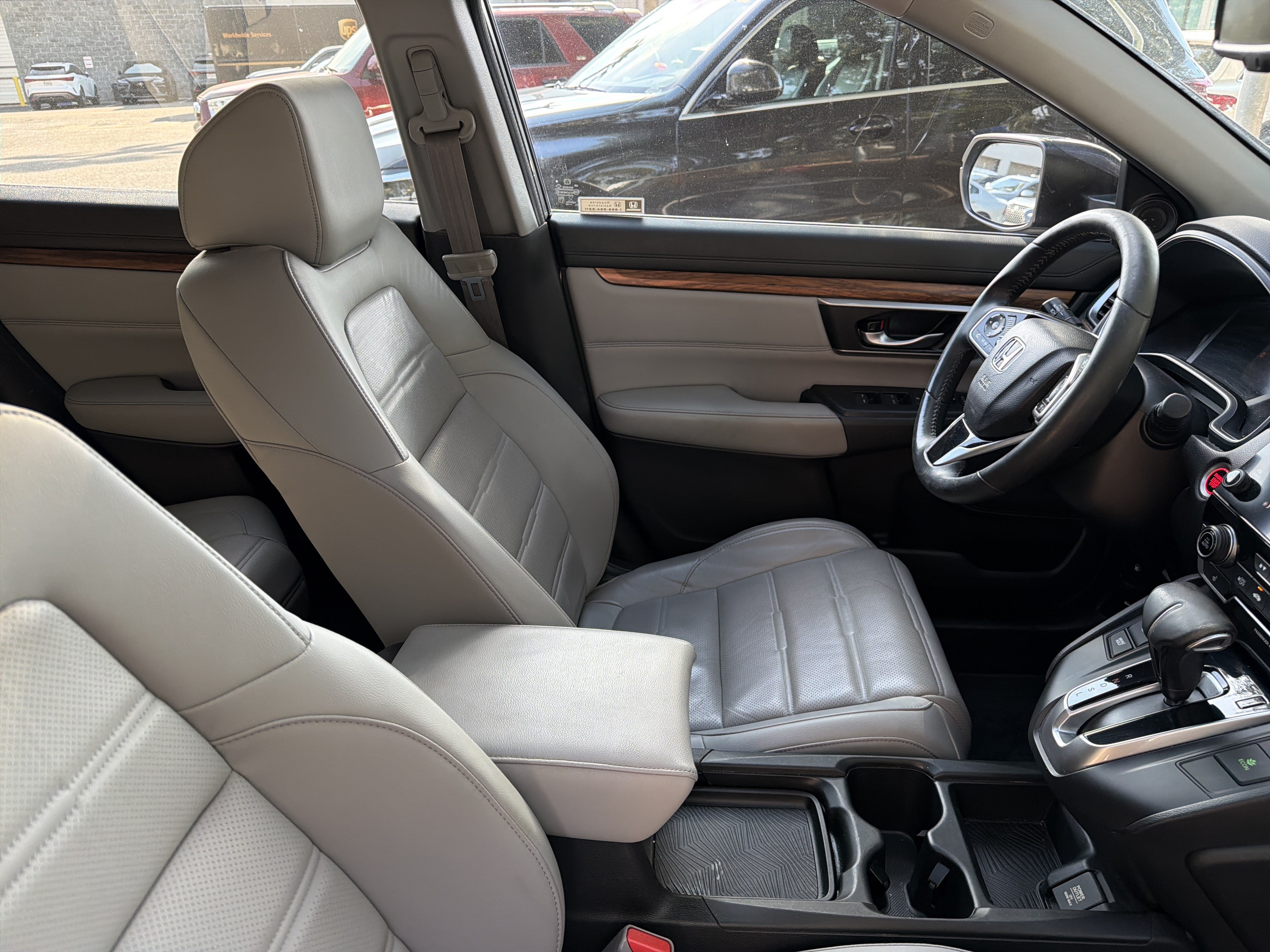 Used 2018 Honda CR-V Touring image 45