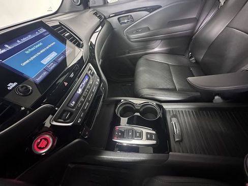 Used 2020 Honda Passport Touring image 32