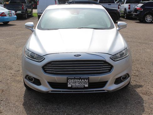 Used 2014 Ford Fusion Titanium FWD image 2