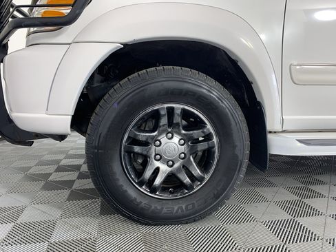 Used 2003 Toyota Sequoia Limited RWD image 11